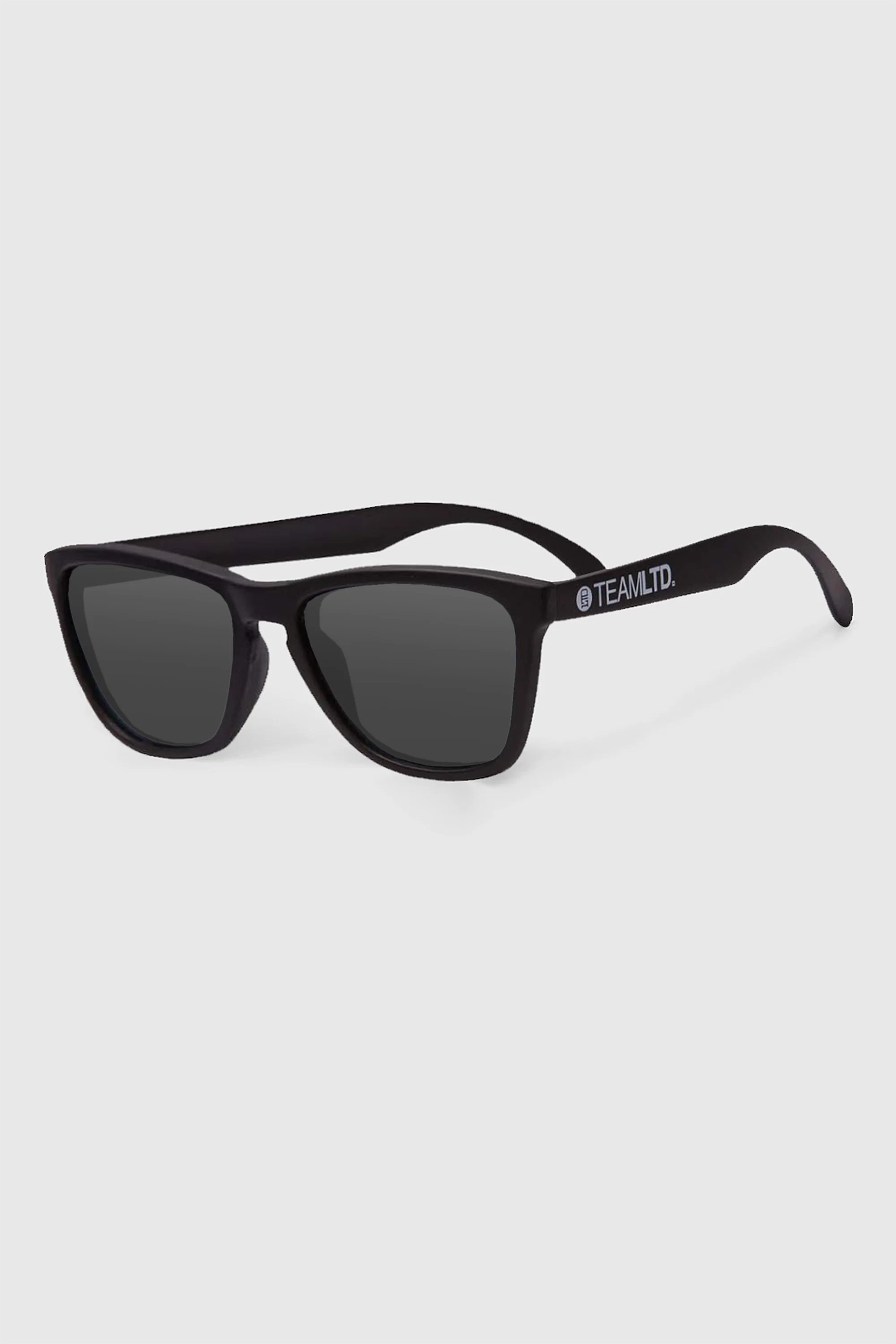 Shades-Summer-Bla_b1492e33-a825-423e-94d0-110935ebcfbb-2.png Shades-Summer-Bla_b1492e33-a825-423e-94d0-110935ebcfbb-2.png