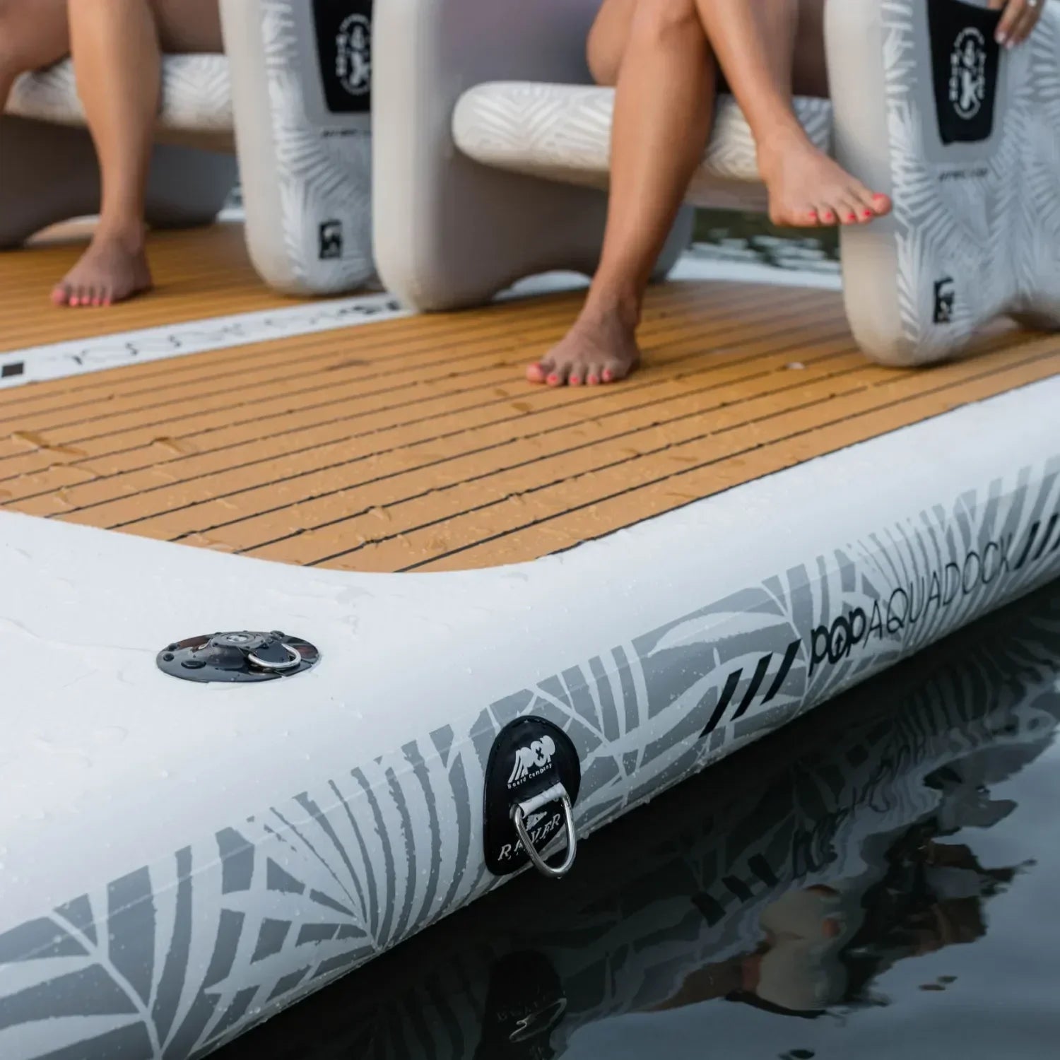 popup-aquadock-non-slip-pvc-traction-pad.jpg popup-aquadock-non-slip-pvc-traction-pad.jpg